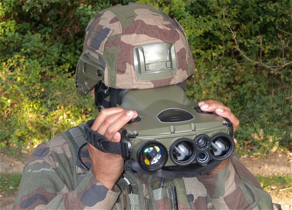 JIM_LR_2_new-generation_long-range_multifunction_infrared_binoculars_Sagem_Franc.jpg